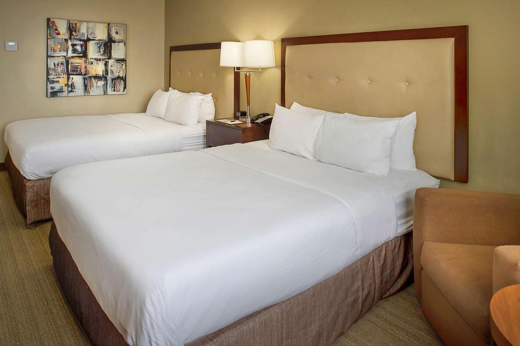 Doubletree By Hilton St. Louis At Westport Hotel Maryland Heights Exterior photo