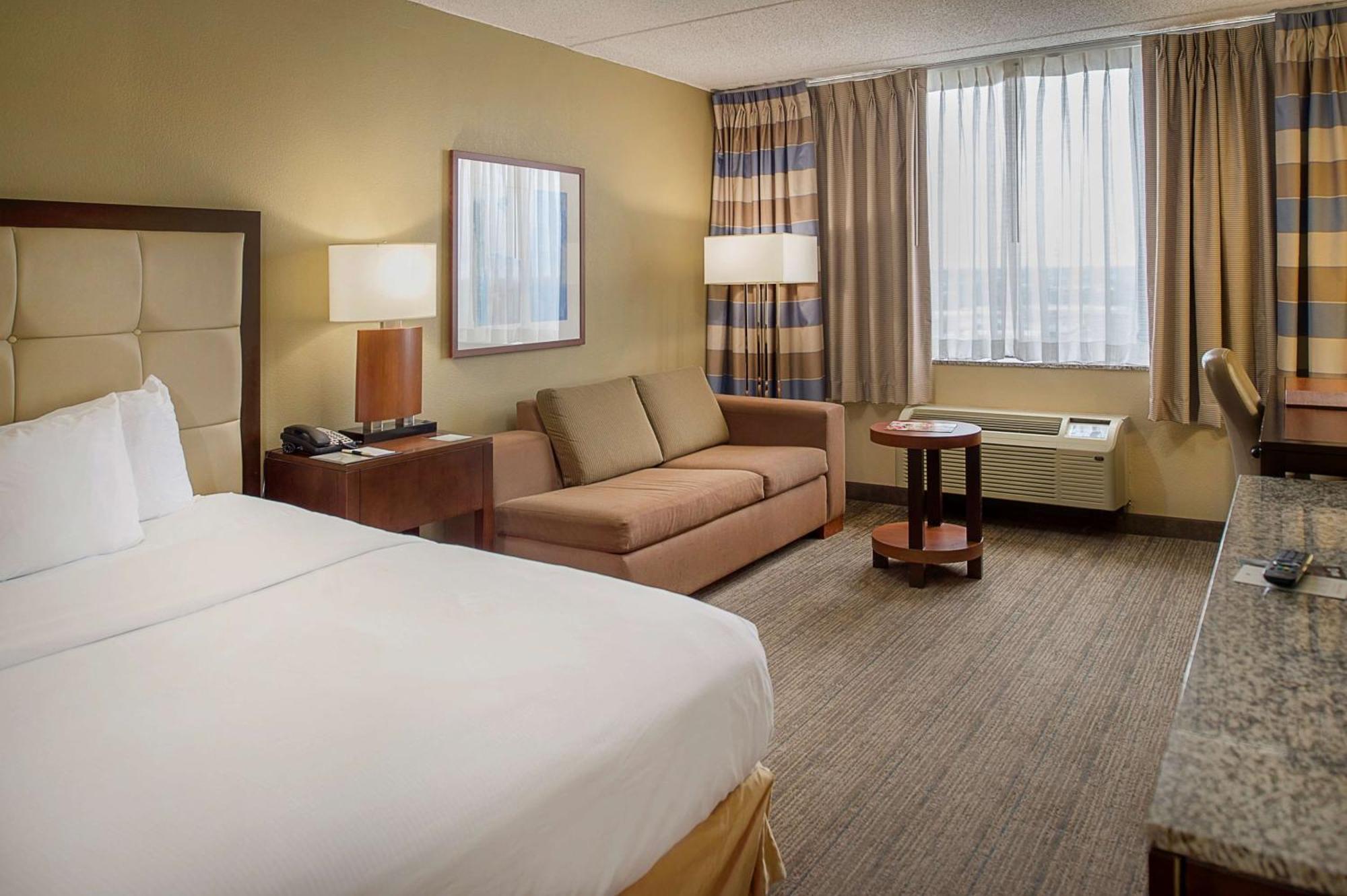 Doubletree By Hilton St. Louis At Westport Hotel Maryland Heights Exterior photo