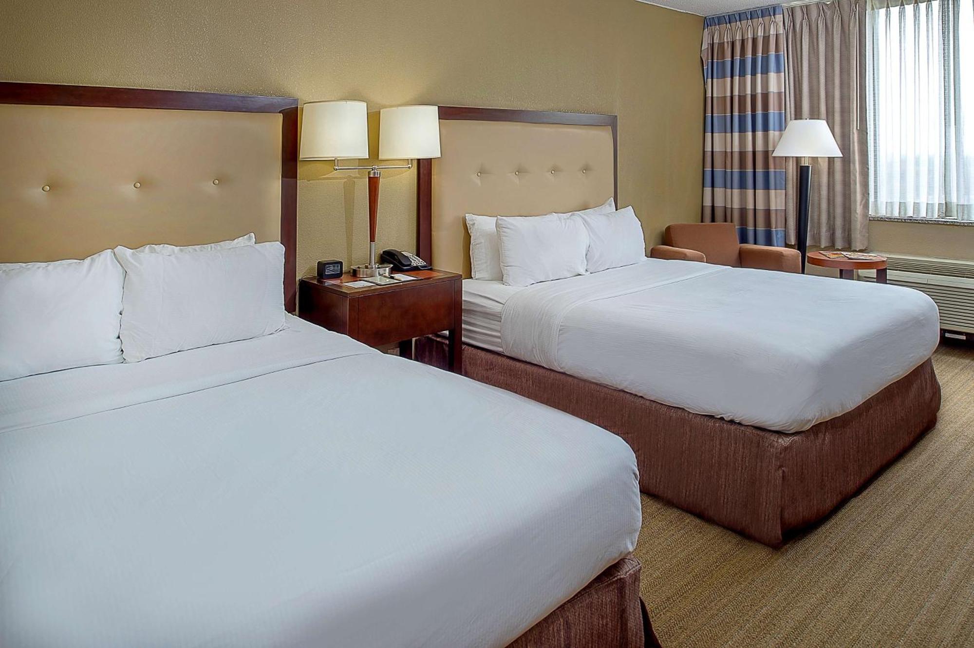 Doubletree By Hilton St. Louis At Westport Hotel Maryland Heights Exterior photo
